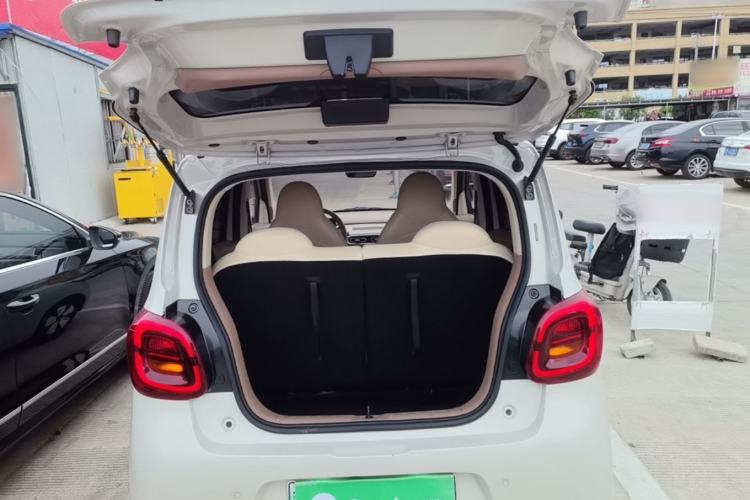Used Wuling Hongguang MINIEV 2025 Four-Door Version Advanced Edition Trunk