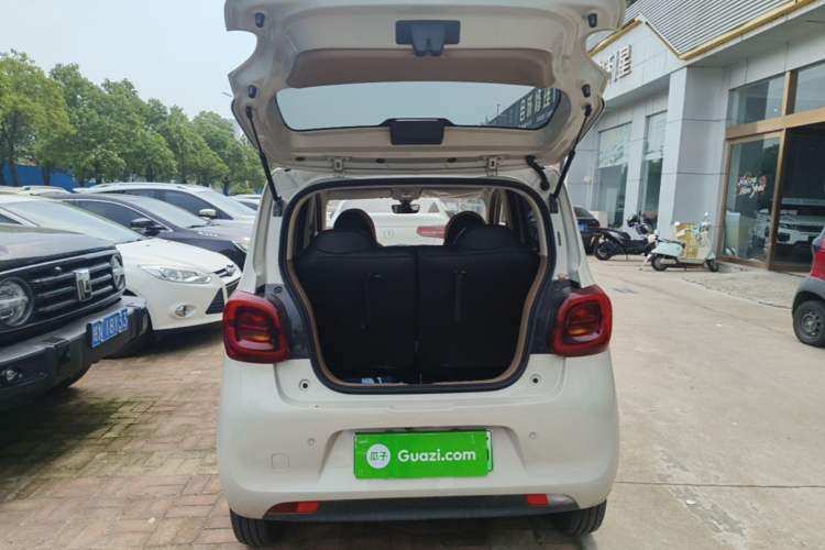 Used Wuling Hongguang MINIEV 2025 Four-Door Version Advanced Edition Trunk