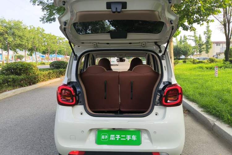 Used Wuling Hongguang MINIEV 2025 Four-Door Version Advanced Edition Trunk