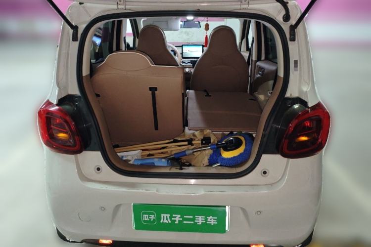 Used Wuling Hongguang MINIEV 2025 Four-Door Version Advanced Edition Trunk