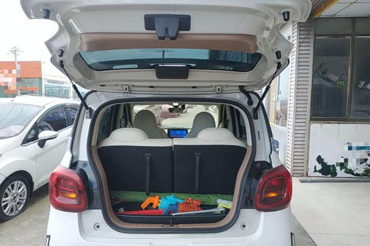 Used Wuling Hongguang MINIEV 2025 Four-Door Version Advanced Edition Trunk