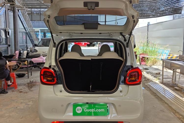 Used Wuling Hongguang MINIEV 2025 Four-Door Version Advanced Edition Trunk