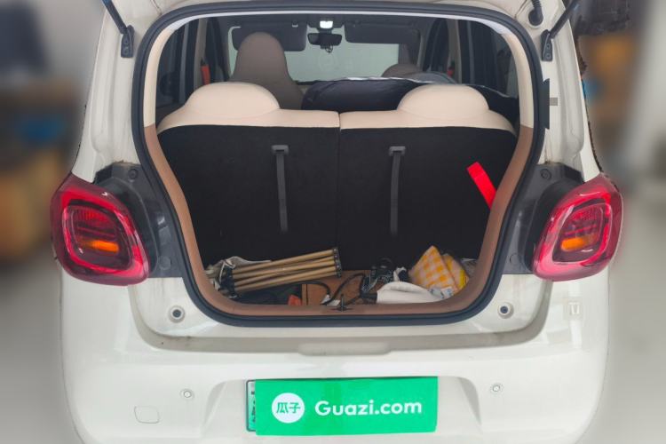 Used Wuling Hongguang MINIEV 2025 Four-Door Version Advanced Edition Trunk