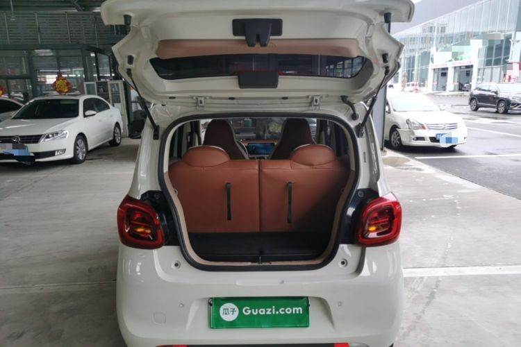 Used Wuling Hongguang MINIEV 2025 Four-Door Version Advanced Edition Trunk