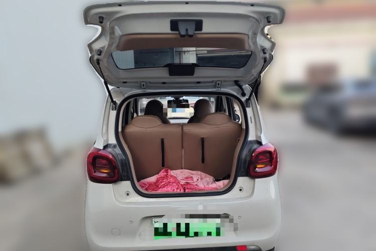 Used Wuling Hongguang MINIEV 2025 Four-Door Version Advanced Edition Trunk