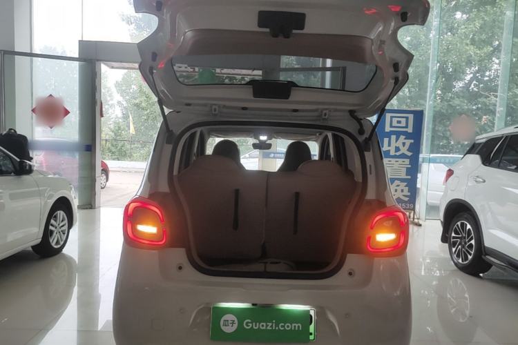 Used Wuling Hongguang MINIEV 2025 Four-Door Version Zhenxiang+ Edition Trunk