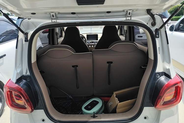 Used Wuling Hongguang MINIEV 2025 Four-Door Version Zhenxiang+ Edition Trunk