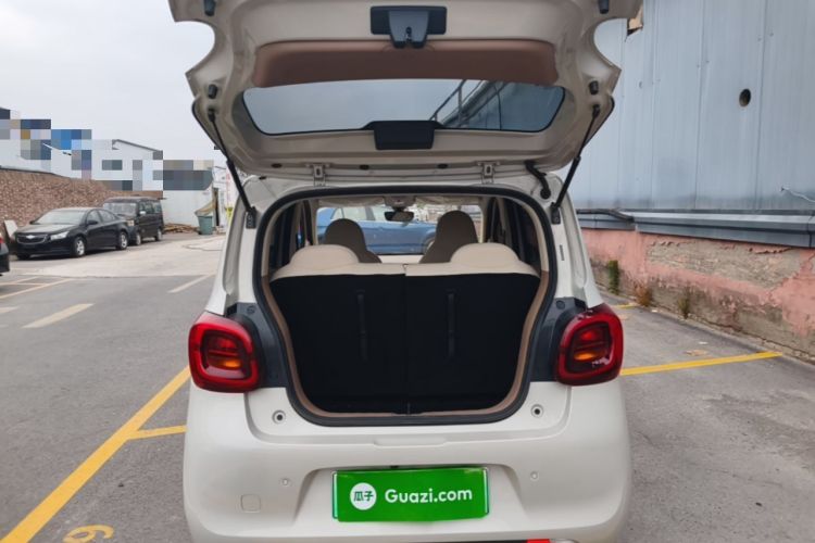 Used Wuling Hongguang MINIEV 2025 Four-Door Version Advanced Edition Trunk