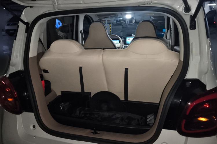 Used Wuling Hongguang MINIEV 2025 Four-Door Version Zhenxiang+ Edition Trunk