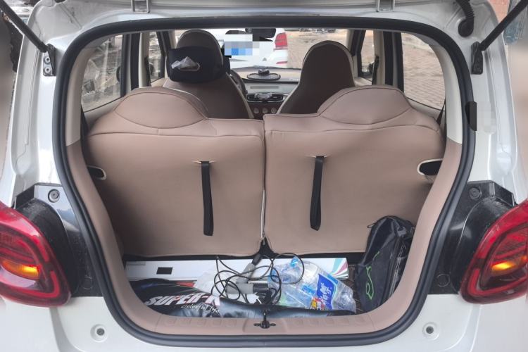 Used Wuling Hongguang MINIEV 2025 Four-Door Version Advanced Edition Trunk
