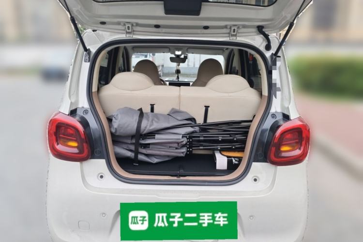 Used Wuling Hongguang MINIEV 2025 Four-Door Version Advanced Edition Trunk