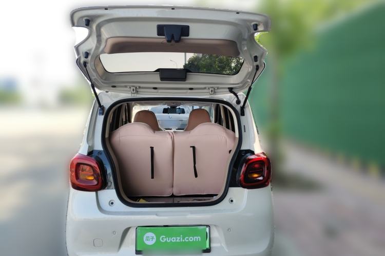 Used Wuling Hongguang MINIEV 2025 Four-Door Version Advanced Edition Trunk