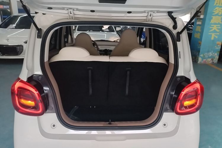 Used Wuling Hongguang MINIEV 2025 Four-Door Version Advanced Edition Trunk