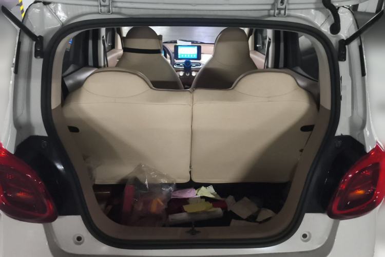 Used Wuling Hongguang MINIEV 2025 Four-Door Version Zhenxiang+ Edition Trunk
