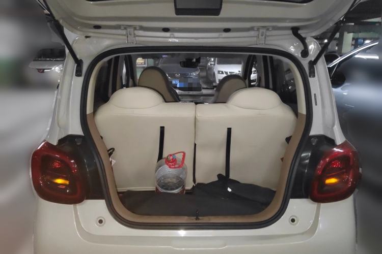 Used Wuling Hongguang MINIEV 2025 Four-Door Version Advanced Edition Trunk