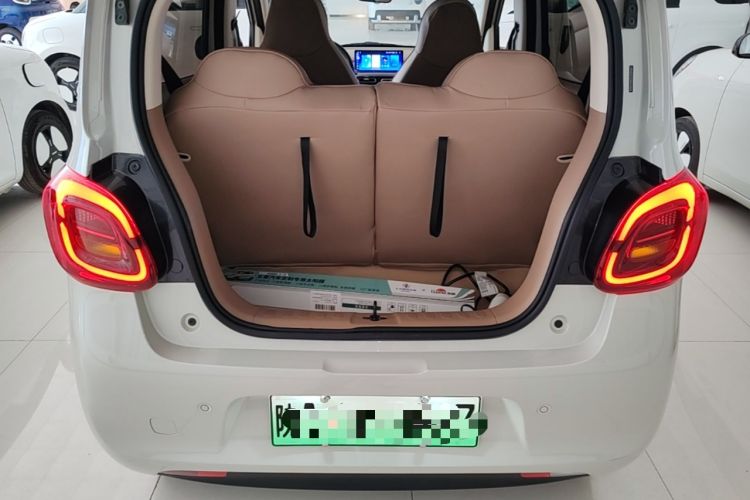 Used Wuling Hongguang MINIEV 2025 Four-Door Version Advanced Edition Trunk