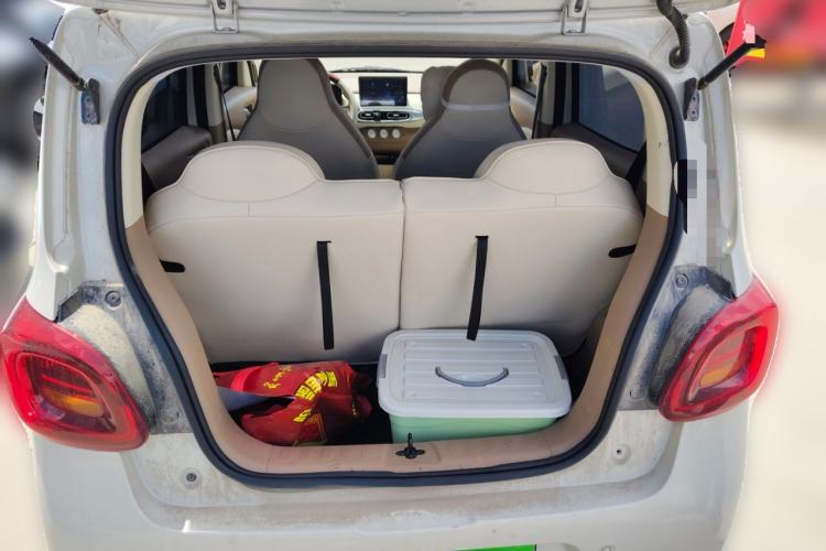 Used Wuling Hongguang MINIEV 2025 Four-Door Version Advanced Edition Trunk