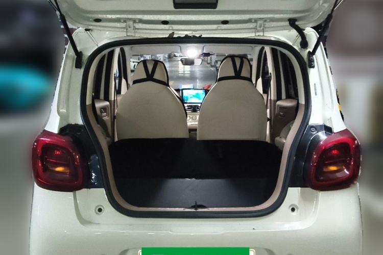 Used Wuling Hongguang MINIEV 2025 Four-Door Version Advanced Edition Trunk