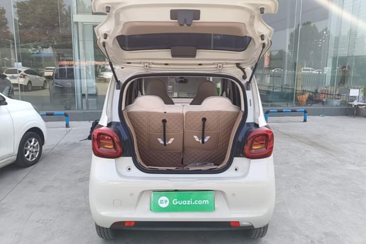 Used Wuling Hongguang MINIEV 2025 Four-Door Version Advanced Edition Trunk