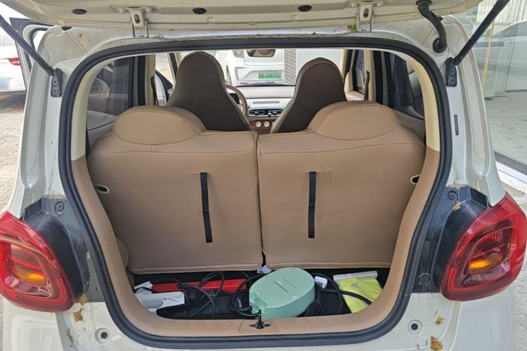 Used Wuling Hongguang MINIEV 2025 Four-Door Version Advanced Edition Trunk
