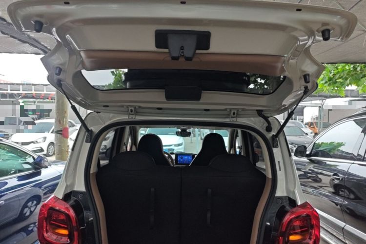 Used Wuling Hongguang MINIEV 2025 Four-Door Version Zhenxiang+ Edition Trunk