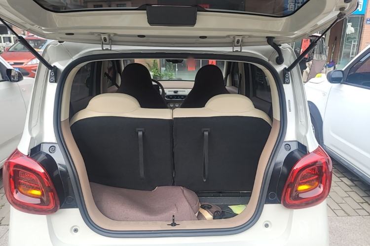 Used Wuling Hongguang MINIEV 2025 Four-Door Version Advanced Edition Trunk