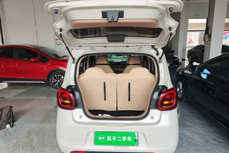 Used Wuling Hongguang MINIEV 2025 Four-Door Version Advanced Edition Trunk