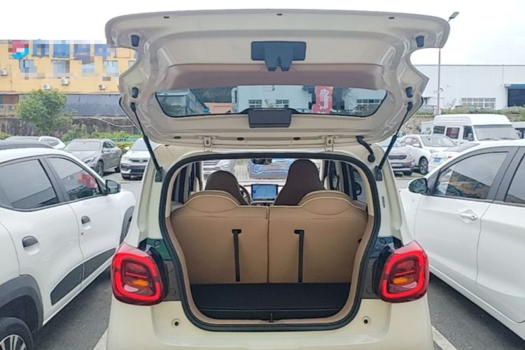 Used Wuling Hongguang MINIEV 2025 Four-Door Version Advanced Edition Trunk