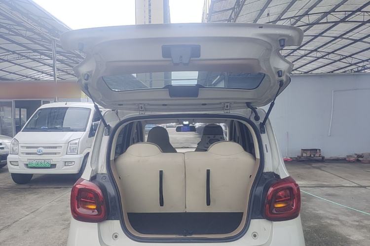Used Wuling Hongguang MINIEV 2025 Four-Door Version Advanced Edition Trunk