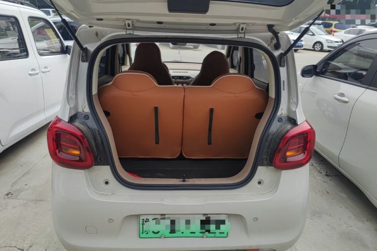 Used Wuling Hongguang MINIEV 2025 Four-Door Version Advanced Edition Trunk