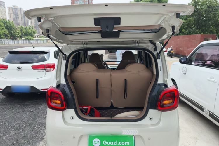 Used Wuling Hongguang MINIEV 2025 Four-Door Version Advanced Edition Trunk