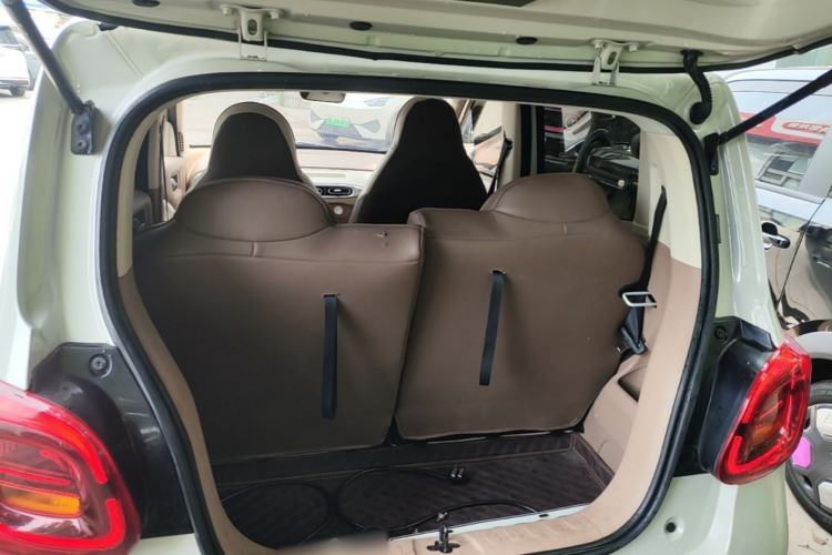 Used Wuling Hongguang MINIEV 2025 Four-Door Version Advanced Edition Trunk