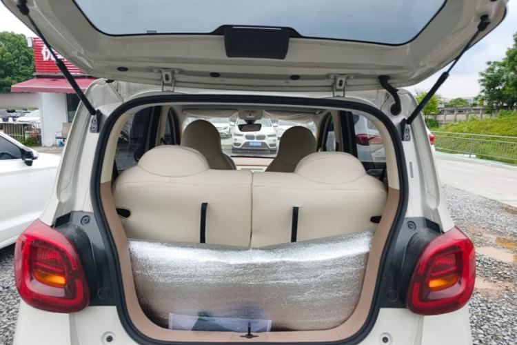 Used Wuling Hongguang MINIEV 2025 Four-Door Version Advanced Edition Trunk