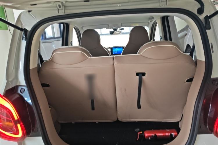 Used Wuling Hongguang MINIEV 2025 Four-Door Version Premium Edition Trunk