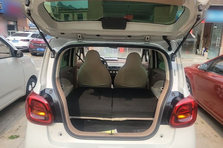Used Wuling Hongguang MINIEV 2025 Four-Door Version Advanced Edition Trunk
