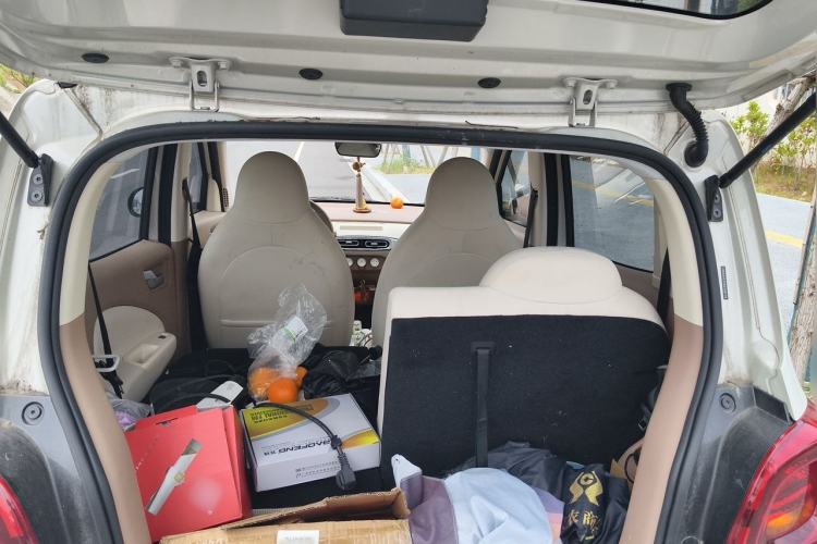 Used Wuling Hongguang MINIEV 2025 Four-Door Version Advanced Edition Trunk