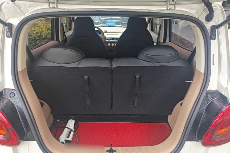 Used Wuling Hongguang MINIEV 2025 Four-Door Version Advanced Edition Trunk