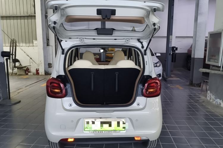 Used Wuling Hongguang MINIEV 2025 Four-Door Version Advanced Edition Trunk