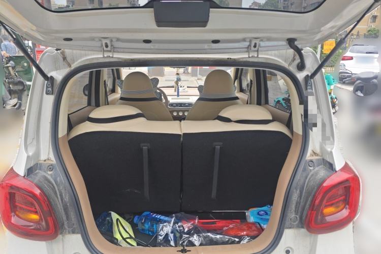 Used Wuling Hongguang MINIEV 2025 Four-Door Version Advanced Edition Trunk