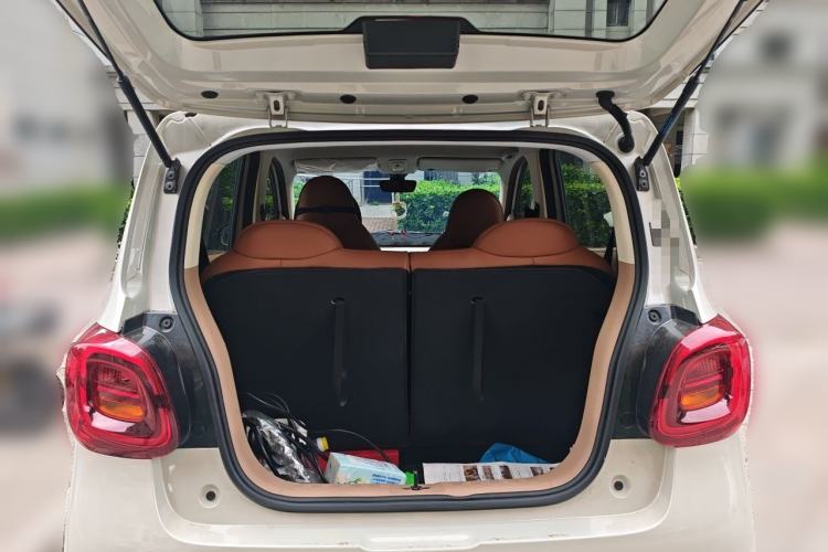 Used Wuling Hongguang MINIEV 2025 Four-Door Version Advanced Edition Trunk