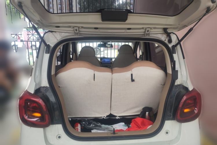 Used Wuling Hongguang MINIEV 2025 Four-Door Version Zhenxiang+ Edition Trunk