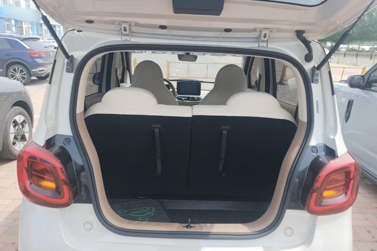Used Wuling Hongguang MINIEV 2025 Four-Door Version Zhenxiang+ Edition Trunk