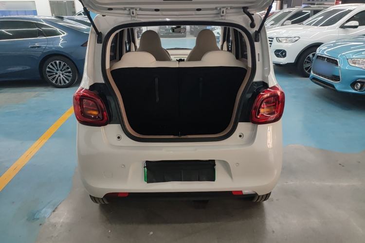 Used Wuling Hongguang MINIEV 2025 Four-Door Version Advanced Edition Trunk