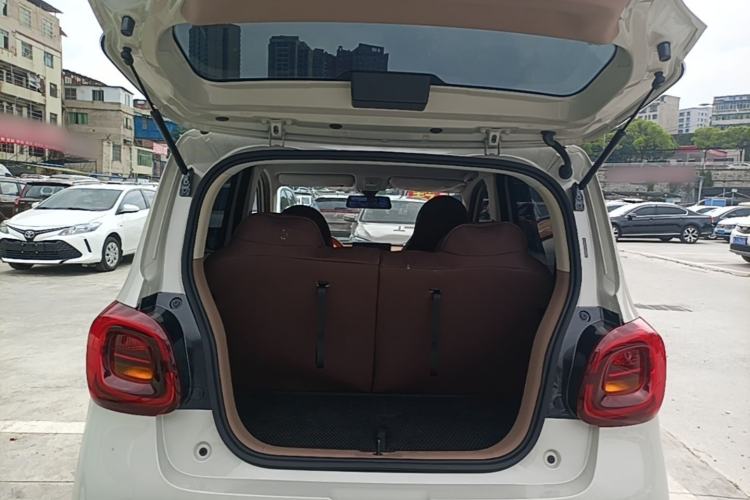 Used Wuling Hongguang MINIEV 2025 Four-Door Version Advanced Edition Trunk