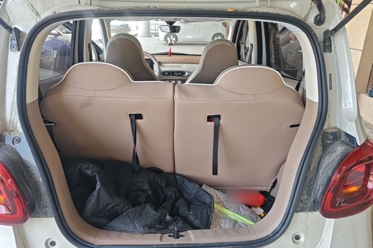 Used Wuling Hongguang MINIEV 2025 Four-Door Version Advanced Edition Trunk