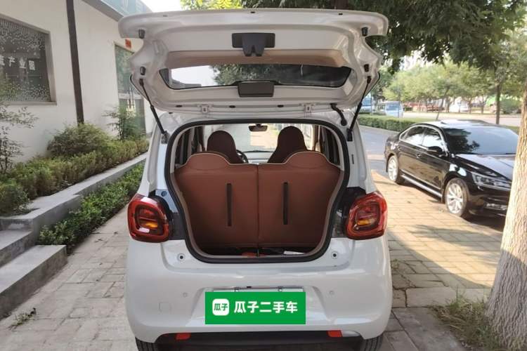 Used Wuling Hongguang MINIEV 2025 Four-Door Version Advanced Edition Trunk
