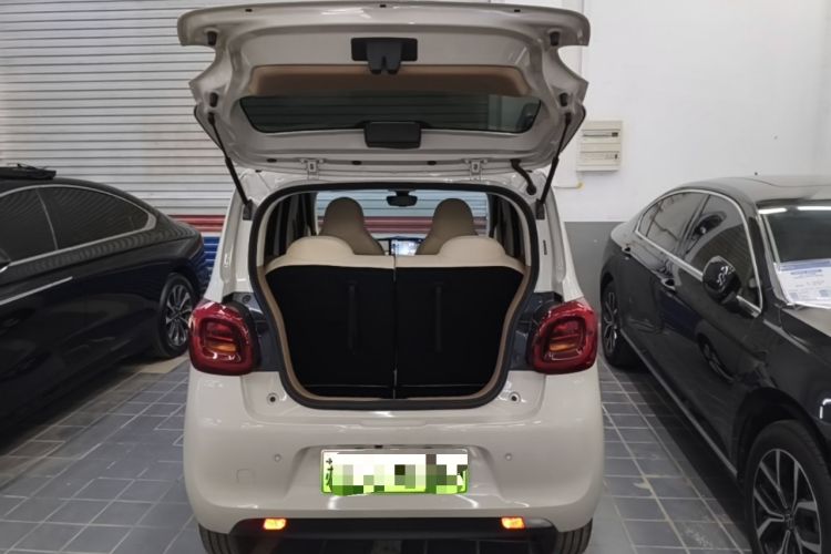 Used Wuling Hongguang MINIEV 2025 Four-Door Version Advanced Edition Trunk