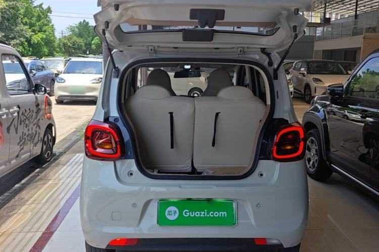 Used Wuling Hongguang MINIEV 2025 Four-Door Version Premium Edition Trunk