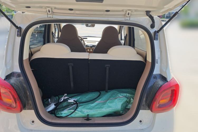Used Wuling Hongguang MINIEV 2025 Four-Door Version Advanced Edition Trunk