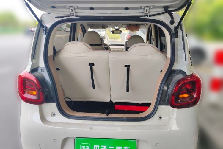 Used Wuling Hongguang MINIEV 2025 Four-Door Version Advanced Edition Trunk